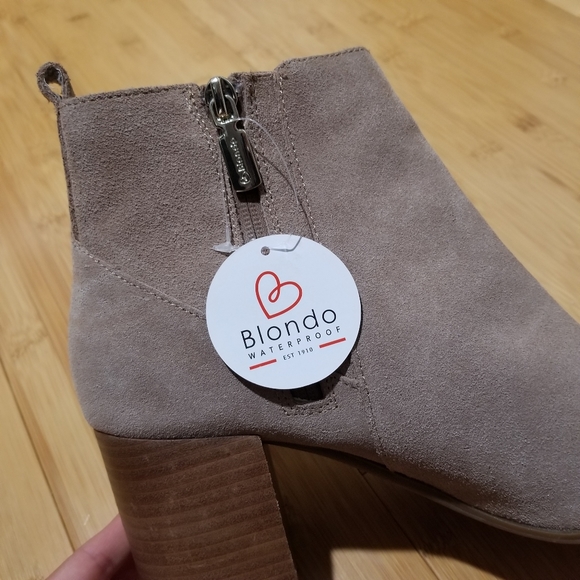 🌸 NWT Blondo Laureece Booties Ankle Boots Beige Nude Suede Waterproof Size 11 - Picture 4 of 12